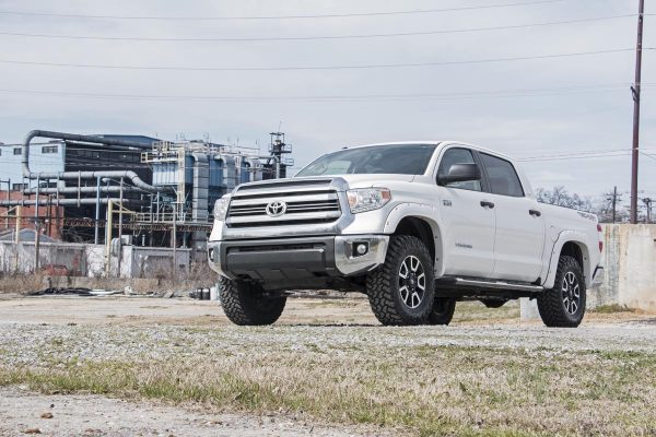 toyota-16-tundra-870-fdlow-outdoor