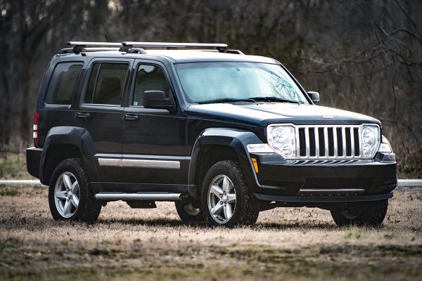 2009-jeep-liberty-687-fpzoom-field