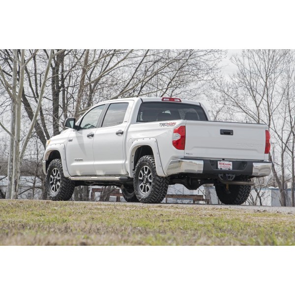 toyota-16-tundra-870-rd-outdoor